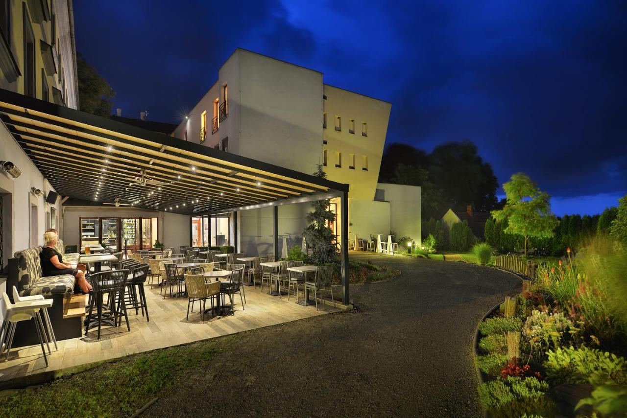 Chateau Loucen Garden Retreat Exterior foto